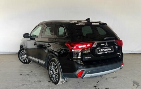 Mitsubishi Outlander III рестайлинг 3, 2017 год, 1 965 000 рублей, 6 фотография