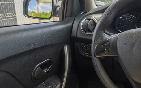 Renault Sandero II рестайлинг, 2014 год, 1 100 000 рублей, 26 фотография