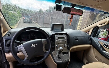 Hyundai Grand Starex Grand Starex I рестайлинг 2, 2011 год, 1 650 000 рублей, 9 фотография