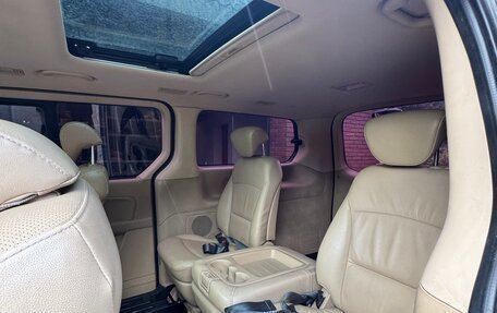 Hyundai Grand Starex Grand Starex I рестайлинг 2, 2011 год, 1 650 000 рублей, 11 фотография
