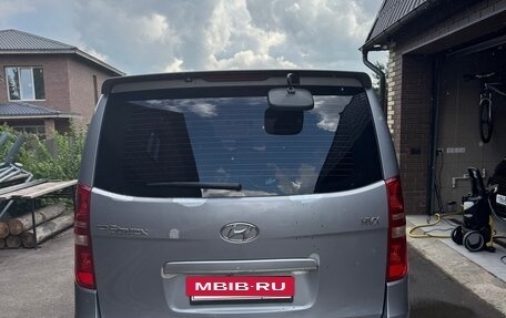 Hyundai Grand Starex Grand Starex I рестайлинг 2, 2011 год, 1 650 000 рублей, 4 фотография