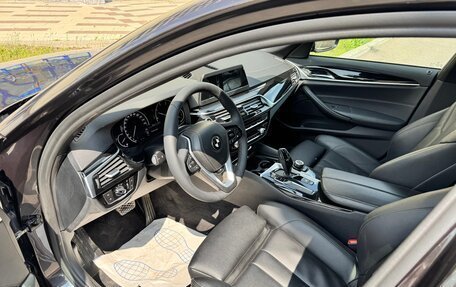 BMW 5 серия, 2019 год, 2 480 000 рублей, 15 фотография