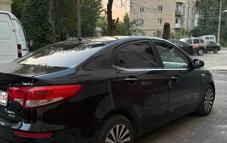 KIA Rio III рестайлинг, 2015 год, 999 000 рублей, 5 фотография
