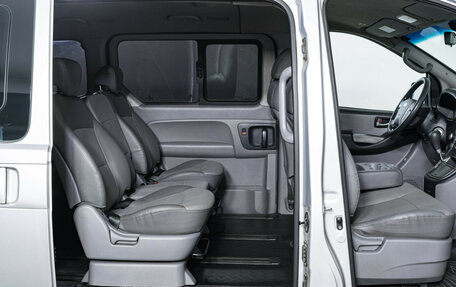 Hyundai Grand Starex Grand Starex I рестайлинг 2, 2010 год, 1 190 000 рублей, 12 фотография
