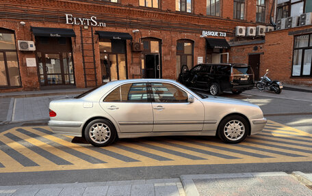 Mercedes-Benz E-Класс, 2001 год, 890 000 рублей, 6 фотография