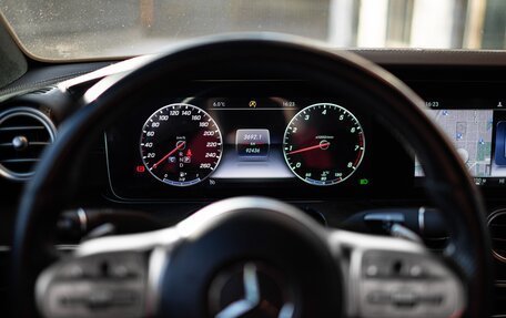 Mercedes-Benz E-Класс, 2019 год, 3 900 000 рублей, 8 фотография