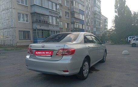 Toyota Corolla, 2011 год, 850 000 рублей, 4 фотография