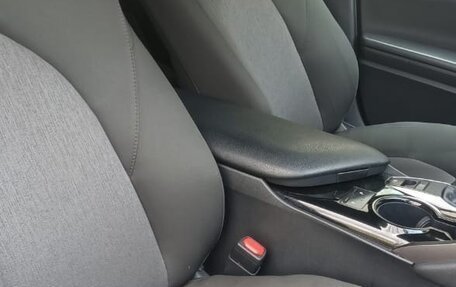 Toyota Camry, 2018 год, 2 000 000 рублей, 9 фотография
