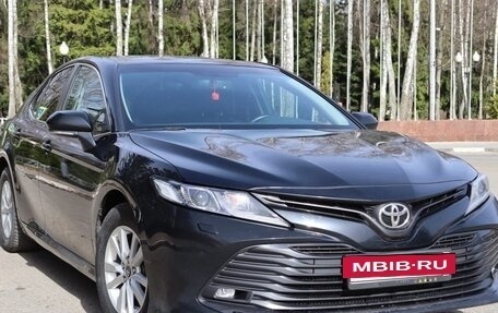 Toyota Camry, 2018 год, 2 000 000 рублей, 6 фотография