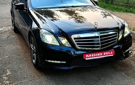 Mercedes-Benz E-Класс, 2011 год, 1 500 000 рублей, 2 фотография