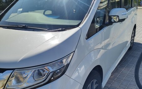 Honda Stepwgn IV, 2015 год, 1 820 000 рублей, 3 фотография
