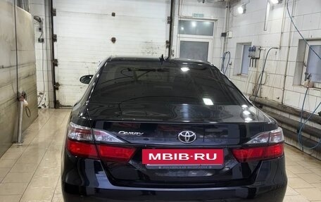 Toyota Camry, 2017 год, 2 150 000 рублей, 10 фотография