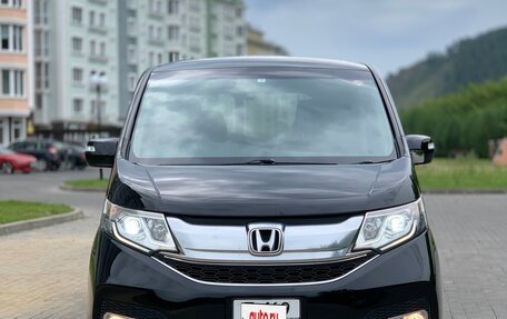 Honda Stepwgn IV, 2015 год, 1 690 000 рублей, 16 фотография
