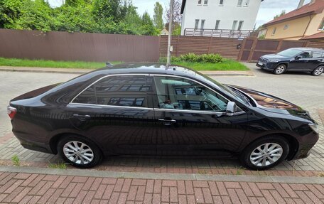 Toyota Camry, 2017 год, 2 100 000 рублей, 6 фотография