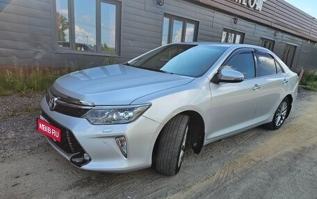 Toyota Camry, 2017 год, 2 450 000 рублей, 5 фотография