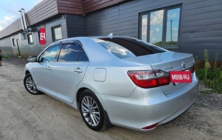 Toyota Camry, 2017 год, 2 450 000 рублей, 15 фотография