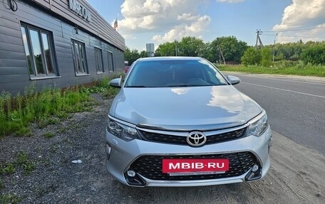Toyota Camry, 2017 год, 2 450 000 рублей, 11 фотография