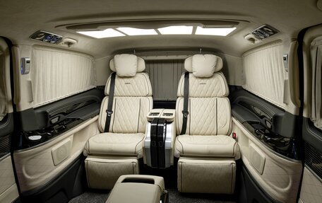 Mercedes-Benz V-Класс, 2024 год, 27 200 000 рублей, 4 фотография