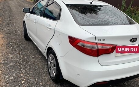 KIA Rio III рестайлинг, 2015 год, 850 000 рублей, 2 фотография
