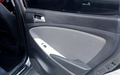Hyundai Solaris II рестайлинг, 2011 год, 600 000 рублей, 5 фотография