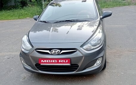 Hyundai Solaris II рестайлинг, 2011 год, 600 000 рублей, 11 фотография