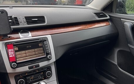 Volkswagen Passat B7, 2011 год, 860 000 рублей, 4 фотография