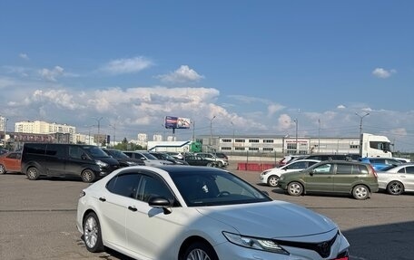 Toyota Camry, 2018 год, 2 750 000 рублей, 3 фотография