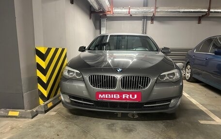 BMW 5 серия, 2012 год, 1 800 000 рублей, 18 фотография