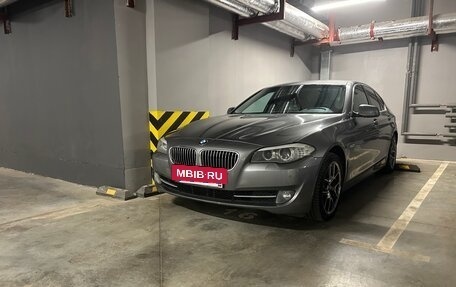 BMW 5 серия, 2012 год, 1 800 000 рублей, 17 фотография