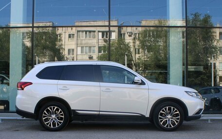 Mitsubishi Outlander III рестайлинг 3, 2018 год, 2 030 000 рублей, 4 фотография