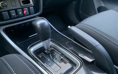 Mitsubishi Outlander III рестайлинг 3, 2018 год, 2 030 000 рублей, 13 фотография