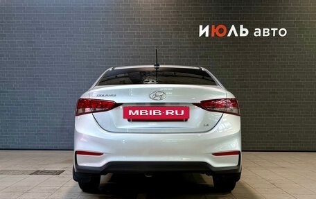 Hyundai Solaris II рестайлинг, 2017 год, 1 320 000 рублей, 5 фотография