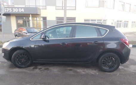 Opel Astra J, 2010 год, 500 000 рублей, 3 фотография