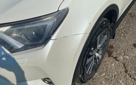 Toyota RAV4, 2017 год, 2 250 000 рублей, 12 фотография