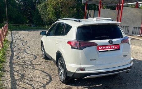 Toyota RAV4, 2017 год, 2 250 000 рублей, 5 фотография