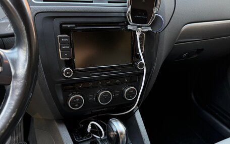 Volkswagen Jetta VI, 2013 год, 1 050 000 рублей, 14 фотография