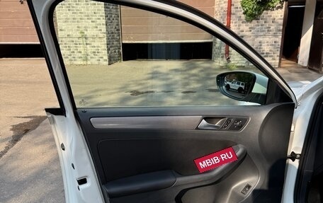 Volkswagen Jetta VI, 2013 год, 1 050 000 рублей, 11 фотография