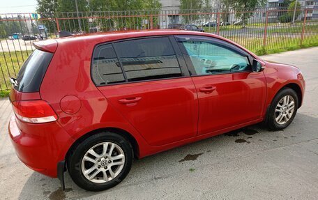 Volkswagen Golf VI, 2011 год, 800 000 рублей, 2 фотография