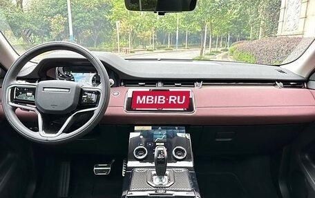 Land Rover Range Rover Evoque II, 2025 год, 4 990 000 рублей, 3 фотография