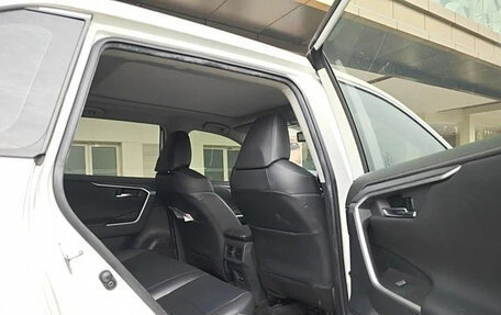Toyota RAV4, 2022 год, 2 570 999 рублей, 13 фотография