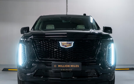 Cadillac Escalade V, 2025 год, 19 990 000 рублей, 4 фотография