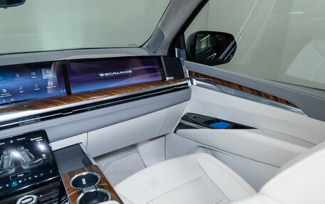 Cadillac Escalade V, 2025 год, 19 990 000 рублей, 33 фотография