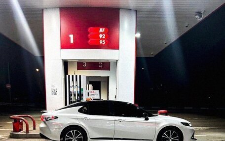 Toyota Camry, 2020 год, 2 400 000 рублей, 19 фотография
