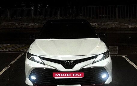 Toyota Camry, 2020 год, 2 400 000 рублей, 16 фотография