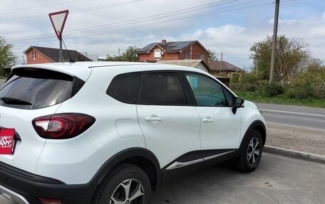 Renault Kaptur I рестайлинг, 2018 год, 1 360 000 рублей, 3 фотография
