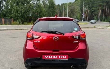 Mazda Demio IV, 2018 год, 1 500 000 рублей, 4 фотография