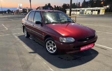 Ford Escort V, 1997 год, 350 000 рублей, 3 фотография