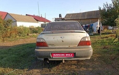 Daewoo Nexia I рестайлинг, 1998 год, 107 000 рублей, 2 фотография