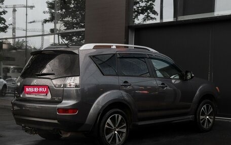 Mitsubishi Outlander III рестайлинг 3, 2010 год, 1 030 000 рублей, 5 фотография