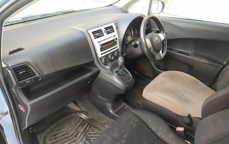 Toyota Ractis II, 2010 год, 750 000 рублей, 10 фотография
